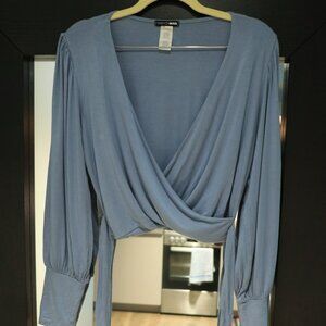 FASHION NOVA Surplice Crop Top